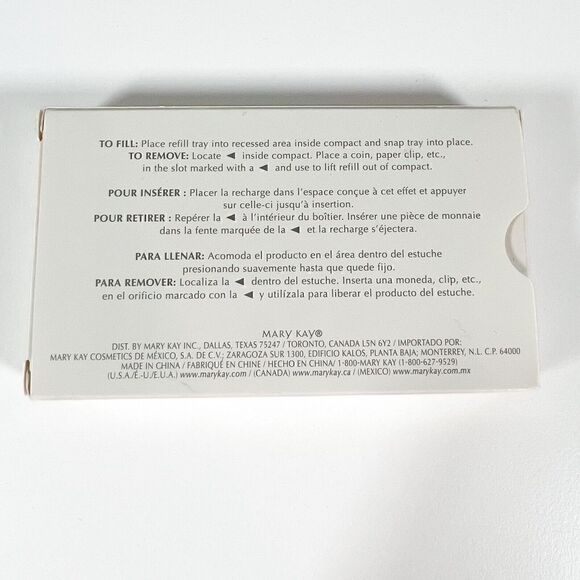 NEW Mary Kay MK Foundation Compact with Mirror Refillable 869100 - Picture 3 of 3